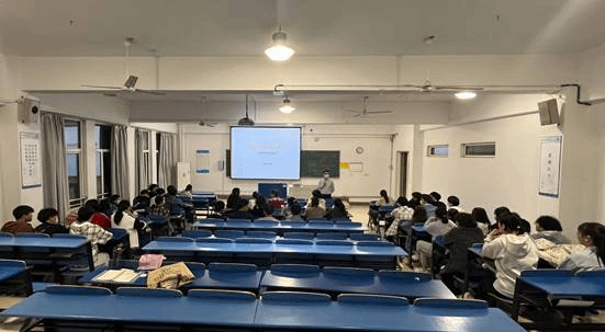 ˵: 4CDA2D1B254EB57D23A8856DCC2947F3